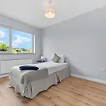 5 Bedroom - Sleeps 6