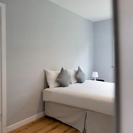 Сasa de vacaciones Well-located 5-bed In Enfield