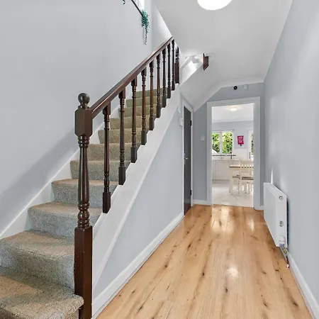 Сasa de vacaciones Well-located 5-bed In *