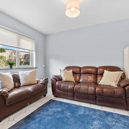 Well-located 5-bed In Сasa de vacaciones