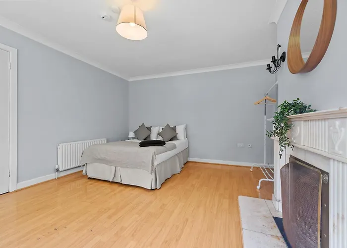 5 Bedroom - Sleeps 6 Hébergement de vacances