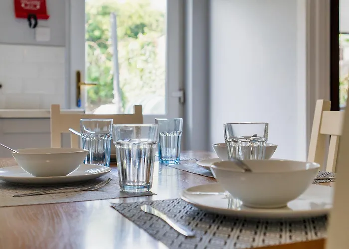 5 Bedroom - Sleeps 6