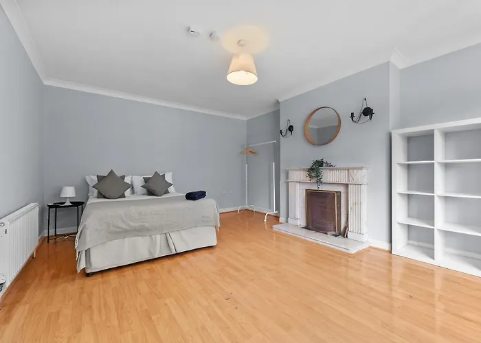 5 Bedroom - Sleeps 6 Hébergement de vacances *